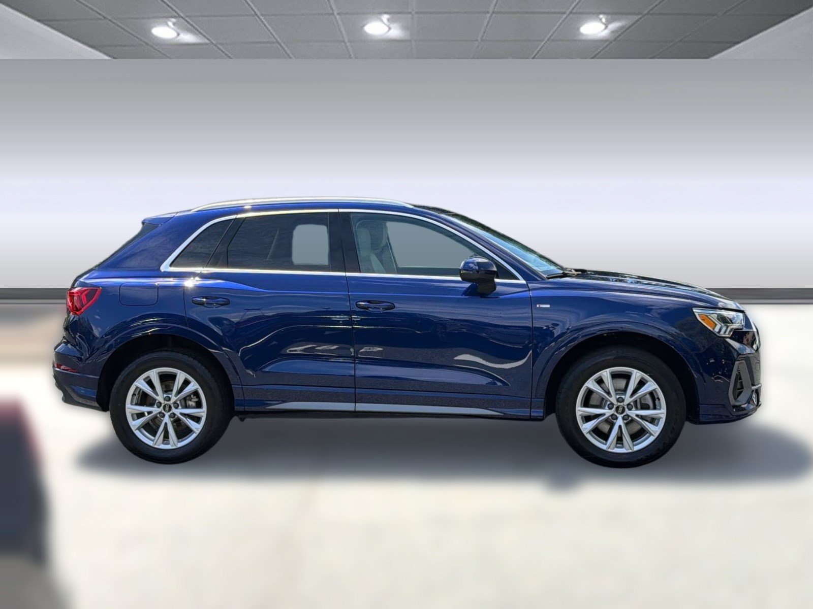 Used 2024 Audi Q3 2.0T Premium Plus AWD/4WD image 8