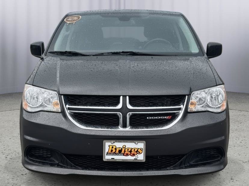 Used 2019 Dodge Grand Caravan SE w/ UConnect Hands-Free Group FWD image 8