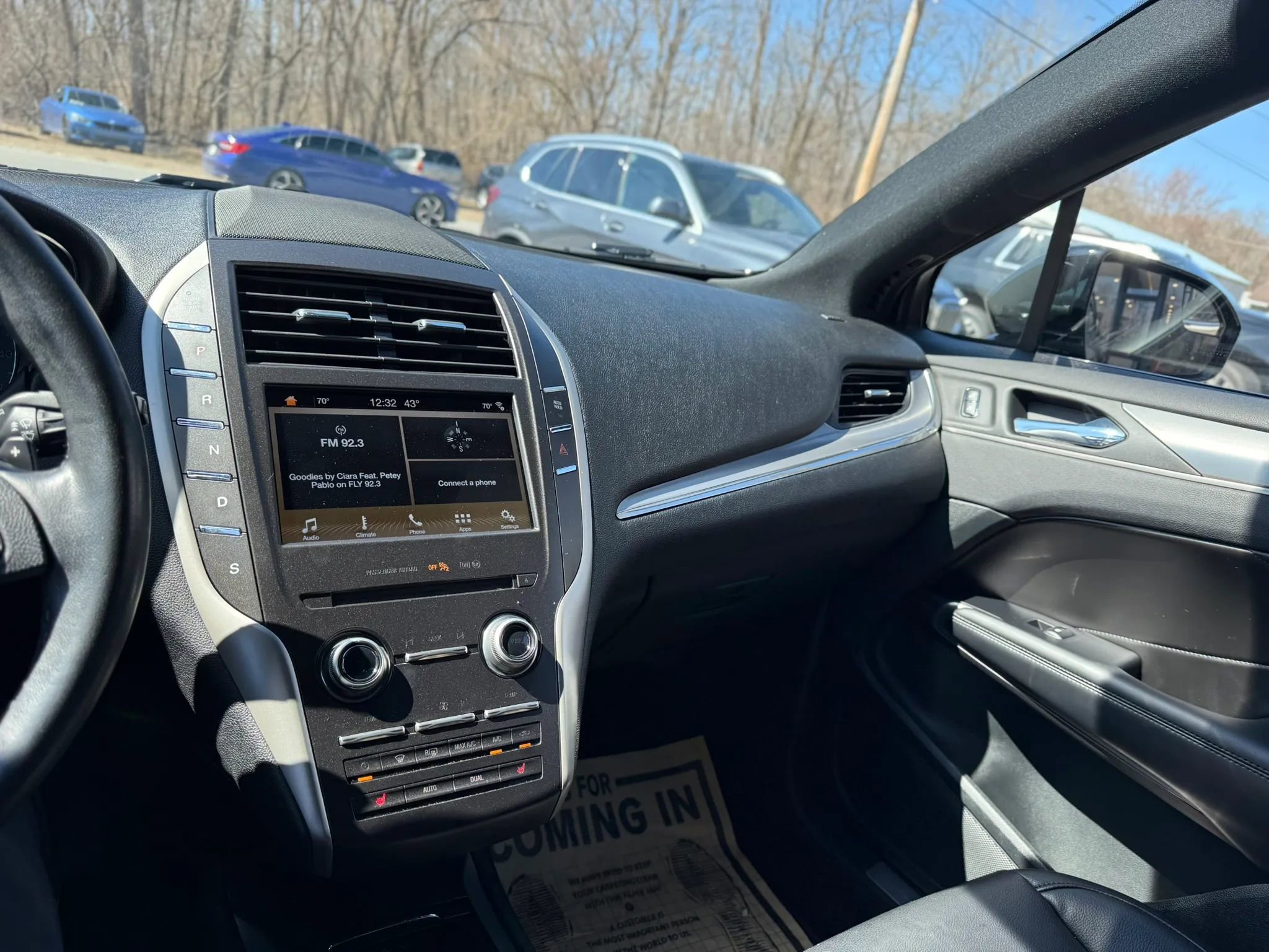 Used 2017 Lincoln MKC Premiere image 12