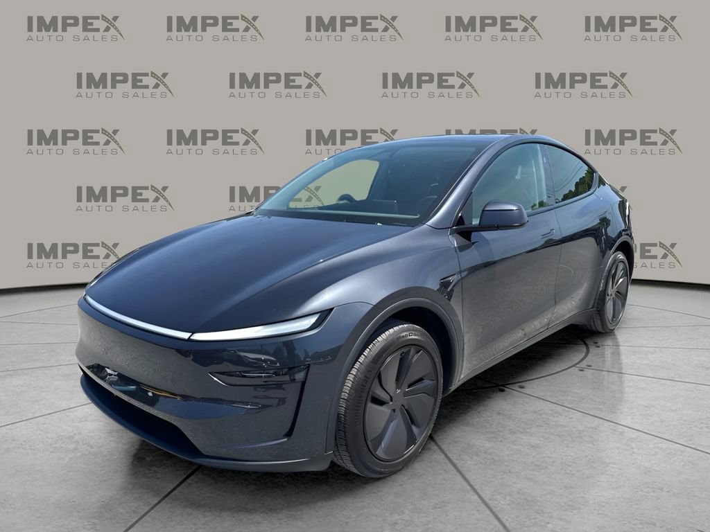 Used 2026 Tesla Model Y Long Range AWD/4WD image 1