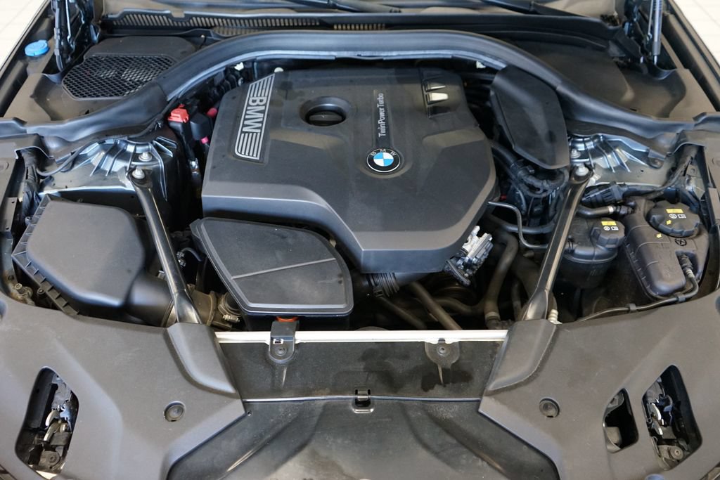 Used 2018 BMW 530i xDrive AWD/4WD image 56