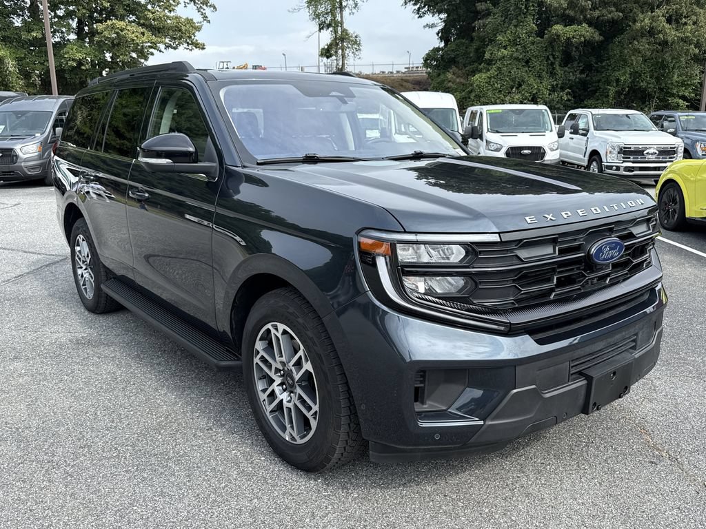 Used 2025 Ford Expedition Active AWD/4WD video 2