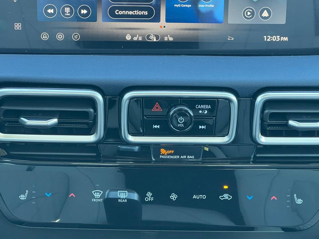 New 2026 Nissan Sentra SL w/ Floor Mat Package image 4