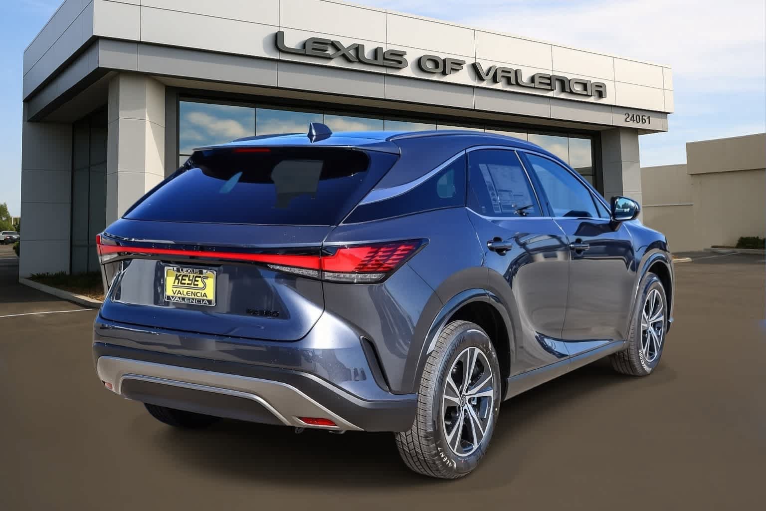 New 2026 Lexus RX 350 Premium w/ Accessory Package (Z1) FWD image 4