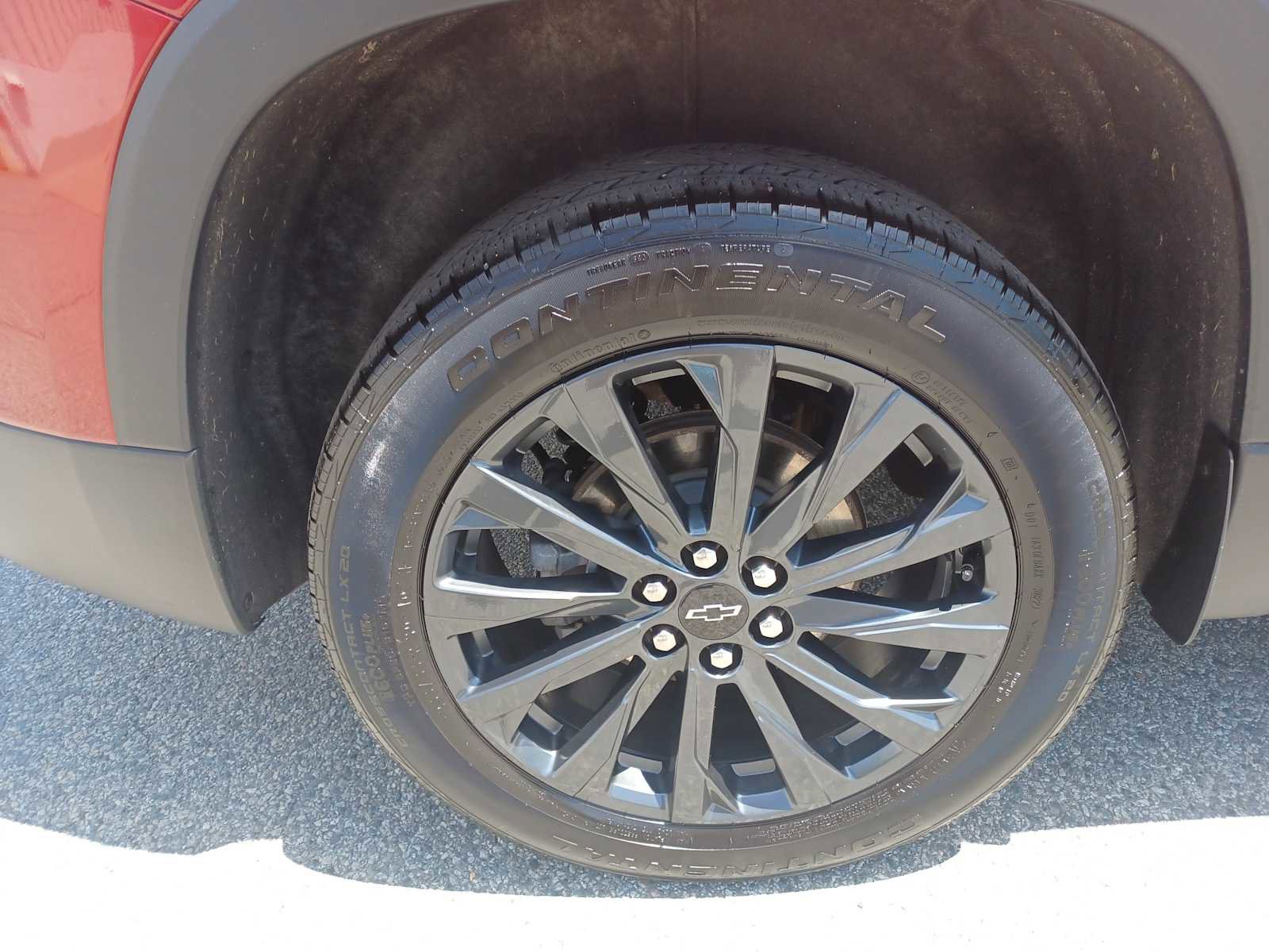 Used 2023 Chevrolet Traverse RS image 47