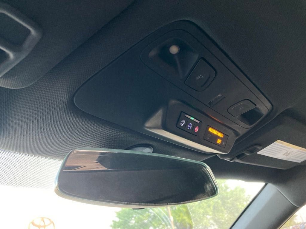 Used 2022 Chevrolet Camaro LT image 23