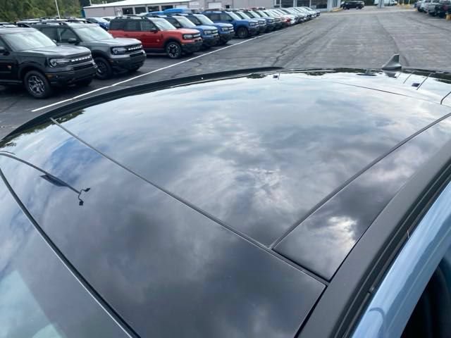 Used 2024 Ford Escape Platinum w/ Premium Technology Package AWD/4WD image 40