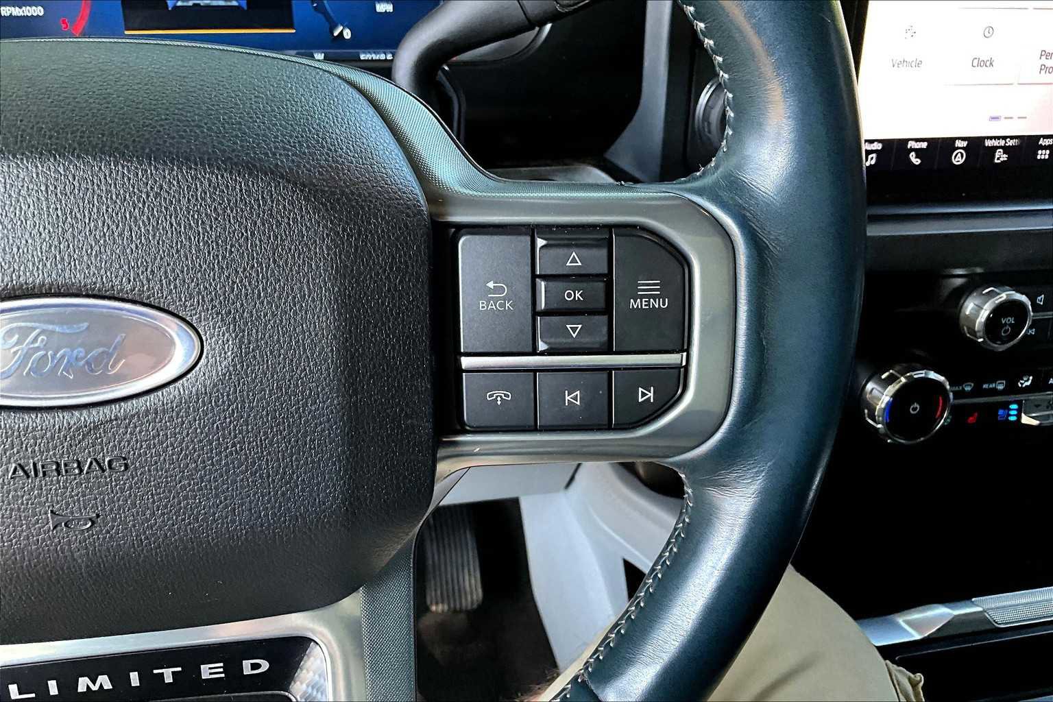 Used 2024 Ford F450 Limited image 24