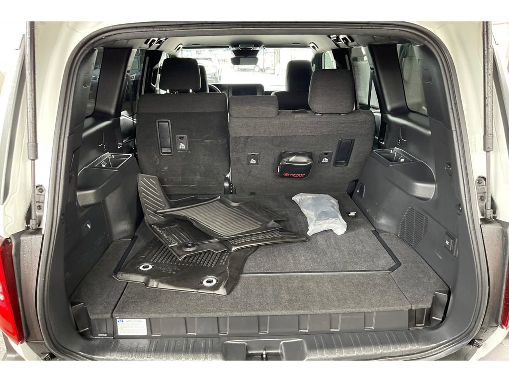 Used 2024 Toyota Land Cruiser 1958 image 17