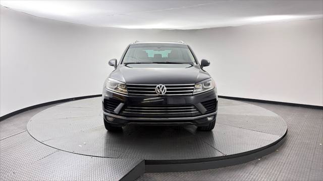 Used 2015 Volkswagen Touareg Sport AWD/4WD image 12