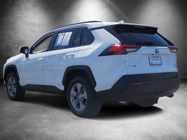 Used 2024 Toyota RAV4 LE AWD/4WD image 4