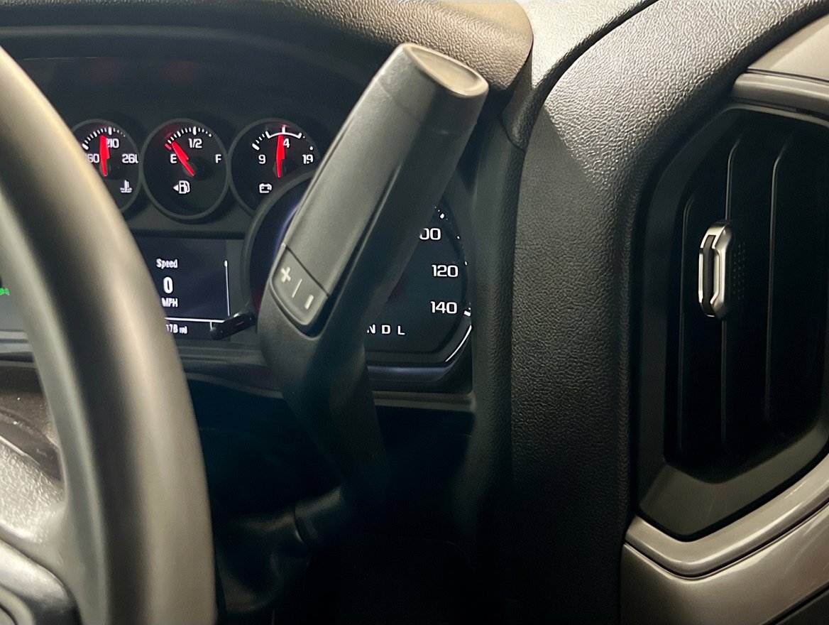 Used 2023 Chevrolet Silverado 1500 Custom AWD/4WD image 12