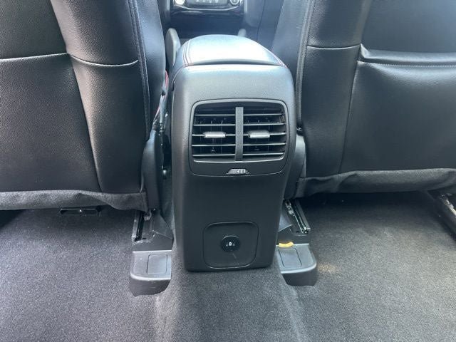 Certified 2025 Ford Escape ST-Line Elite w/ Premium Technology Package image 15