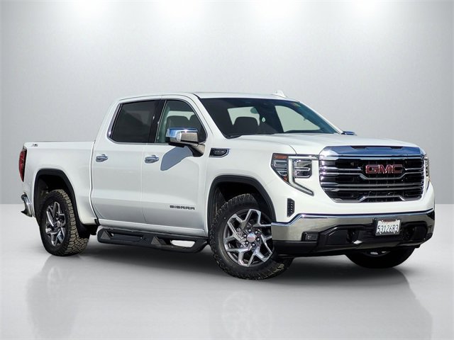 Used 2022 GMC Sierra 1500 SLT image 1