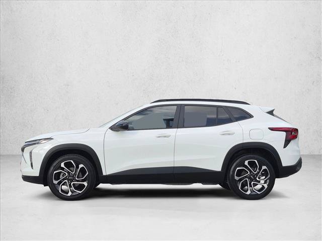Certified 2025 Chevrolet Trax RS w/ Driver Confidence Package FWD image 9
