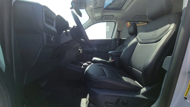 Used 2026 Ford Maverick Lobo AWD/4WD image 25