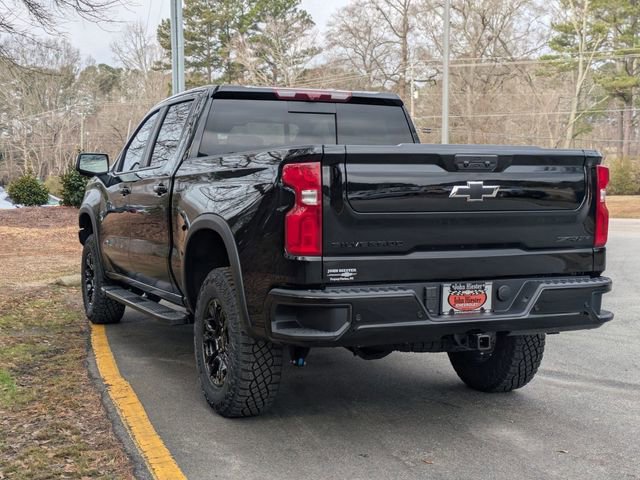 New 2026 Chevrolet Silverado 1500 ZR2 w/ Dark Appearance Package AWD/4WD image 4