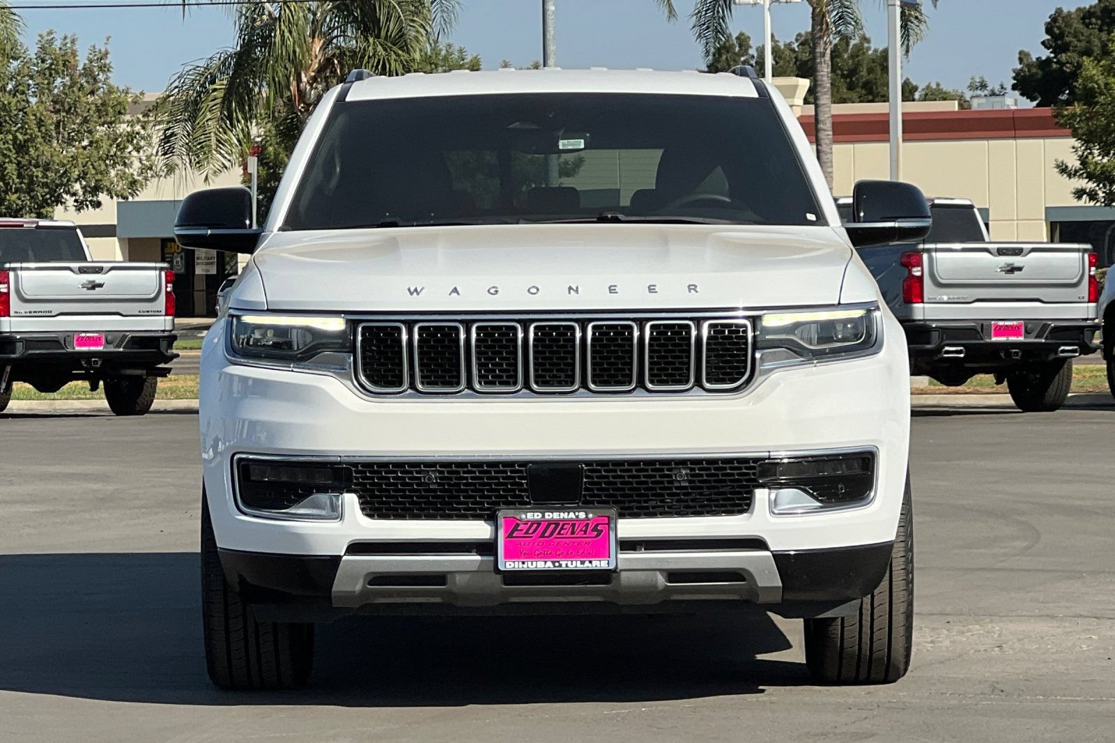 Used 2024 Jeep Wagoneer L Series II RWD image 10