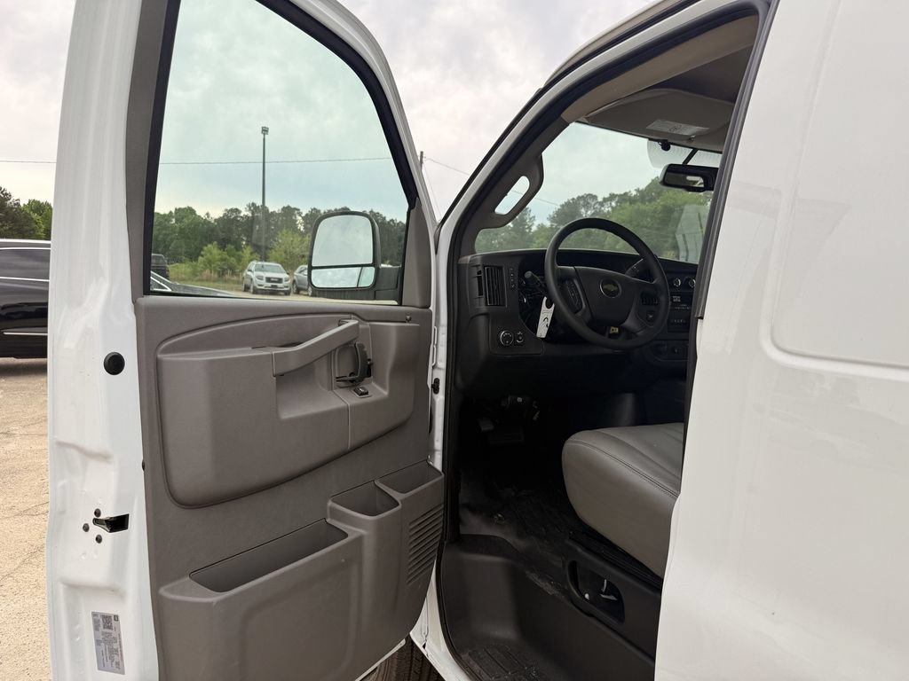New 2025 Chevrolet Express 2500 w/ Driver Convenience Package RWD image 12