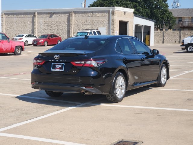 Used 2024 Toyota Camry LE FWD image 14