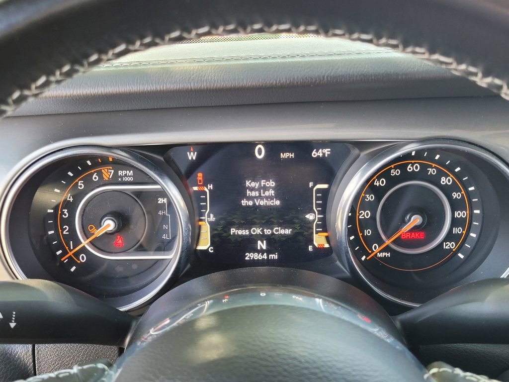 Used 2022 Jeep Gladiator Overland w/ Trailer Tow Package AWD/4WD image 22