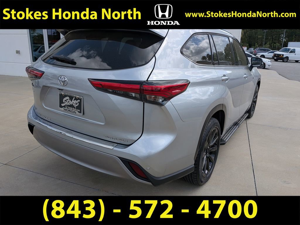 Used 2021 Toyota Highlander Platinum image 4