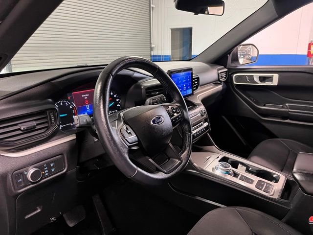 Used 2020 Ford Explorer XLT image 22