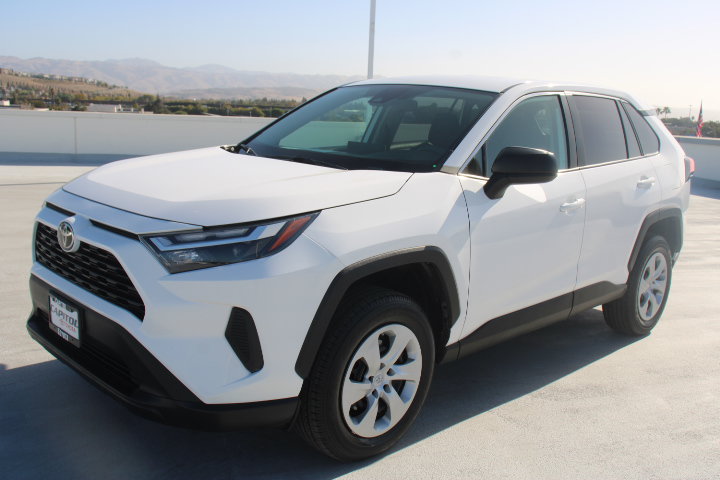 Certified 2025 Toyota RAV4 LE AWD/4WD image 6