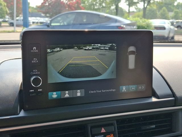 Used 2025 Honda Pilot Touring image 23