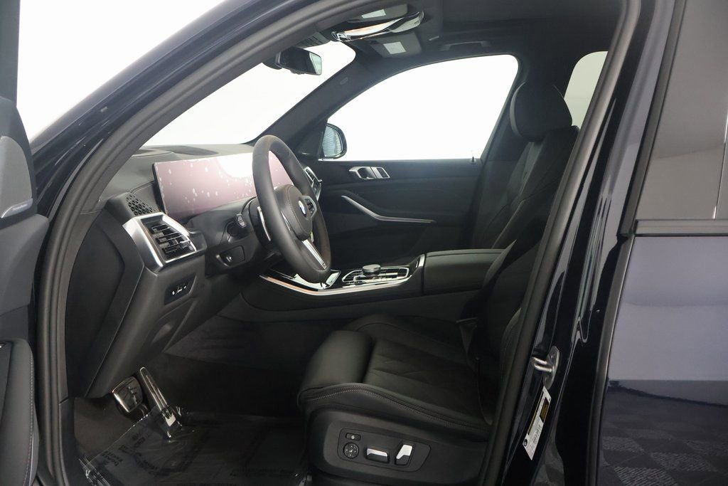 New 2026 BMW X5 sDrive40i w/ M Sport Package image 5