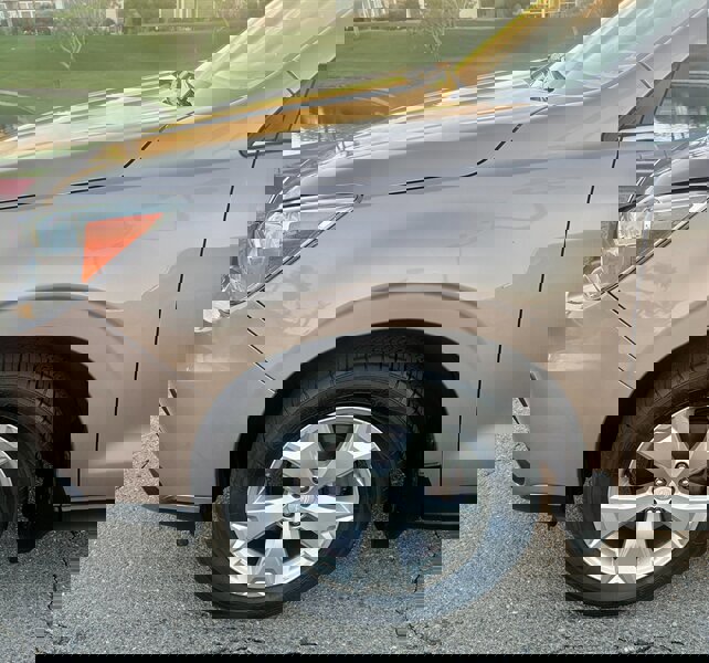 Used 2014 Subaru Forester 2.5i Touring w/ Popular Package #2 image 4