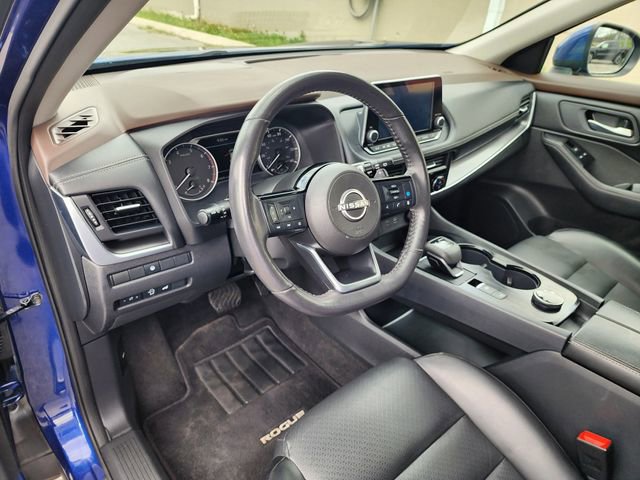 Used 2023 Nissan Rogue SV w/ SV Premium B Package image 10