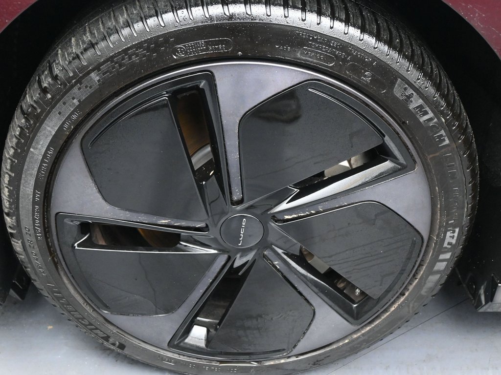 Used 2024 Lucid Air Touring image 40