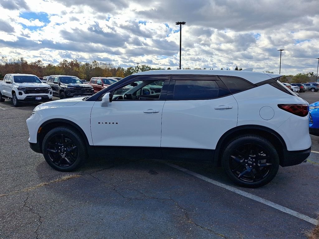 Used 2023 Chevrolet Blazer LT w/ Driver Confidence Package image 7