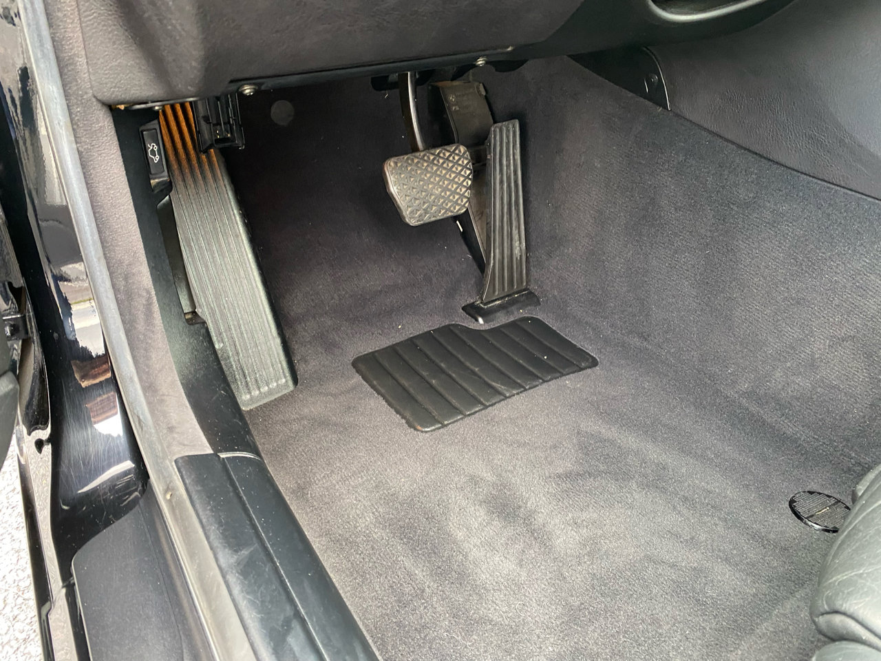 Used 2004 BMW 330Ci Convertible image 20