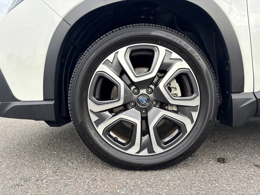 Certified 2024 Subaru Ascent Limited w/ Technology Package AWD/4WD image 9