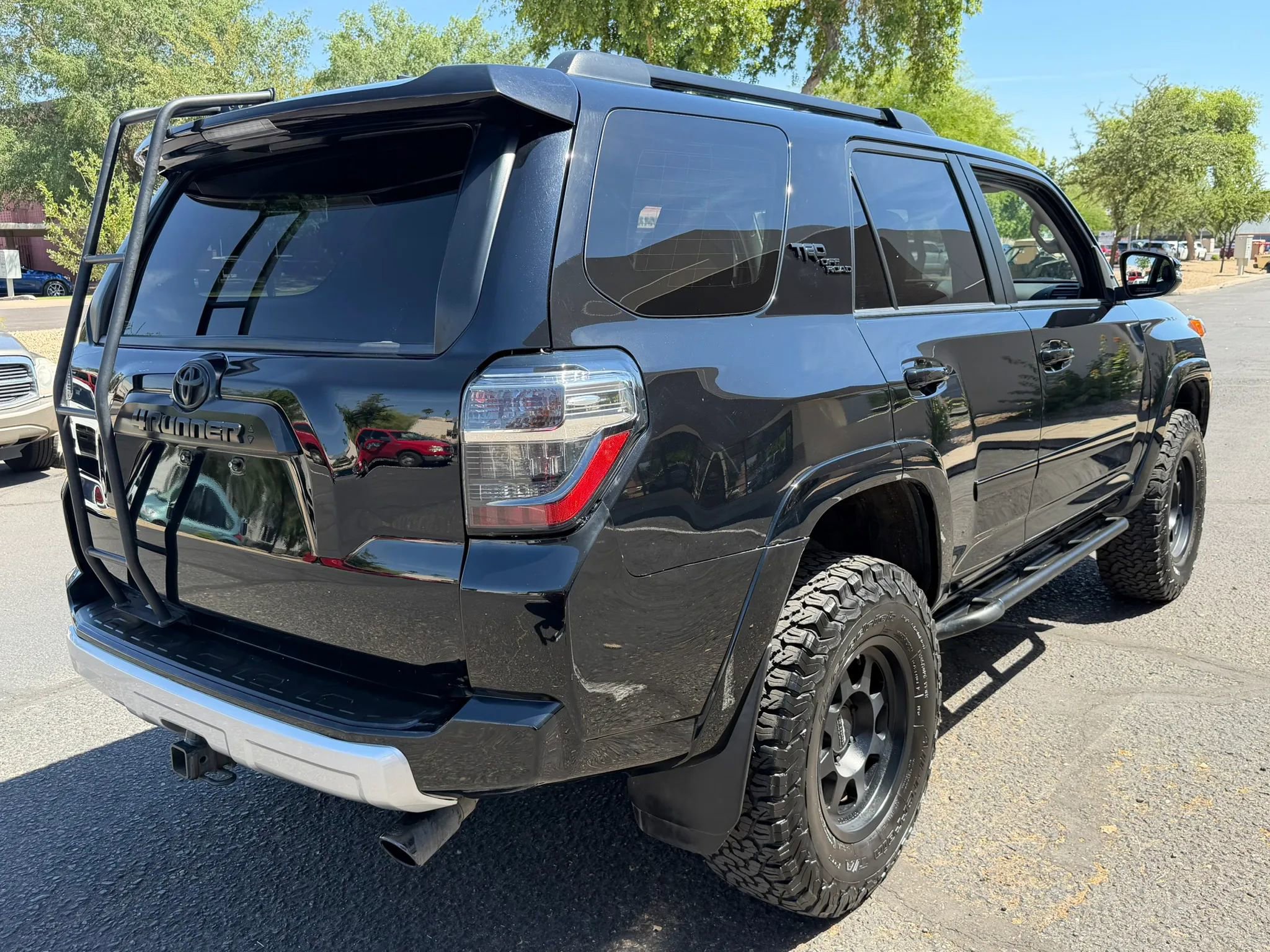 Used 2020 Toyota 4Runner TRD Off-Road Premium w/ Moonroof Package AWD/4WD image 8