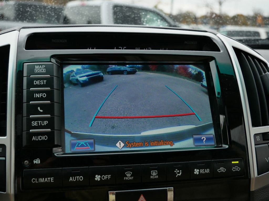 Used 2015 Toyota Land Cruiser image 65