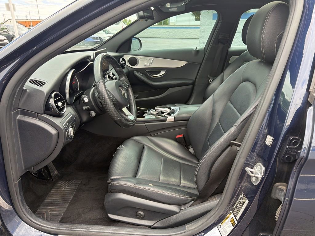 Used 2017 Mercedes-Benz C 300 4MATIC Sedan image 17