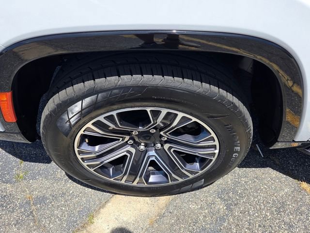 Used 2024 Jeep Wagoneer Series II w/ Flexible Seating Group RWD image 17