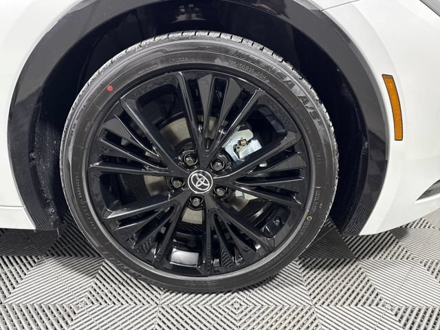 New 2026 Toyota Prius Plug-In Hybrid FWD image 11