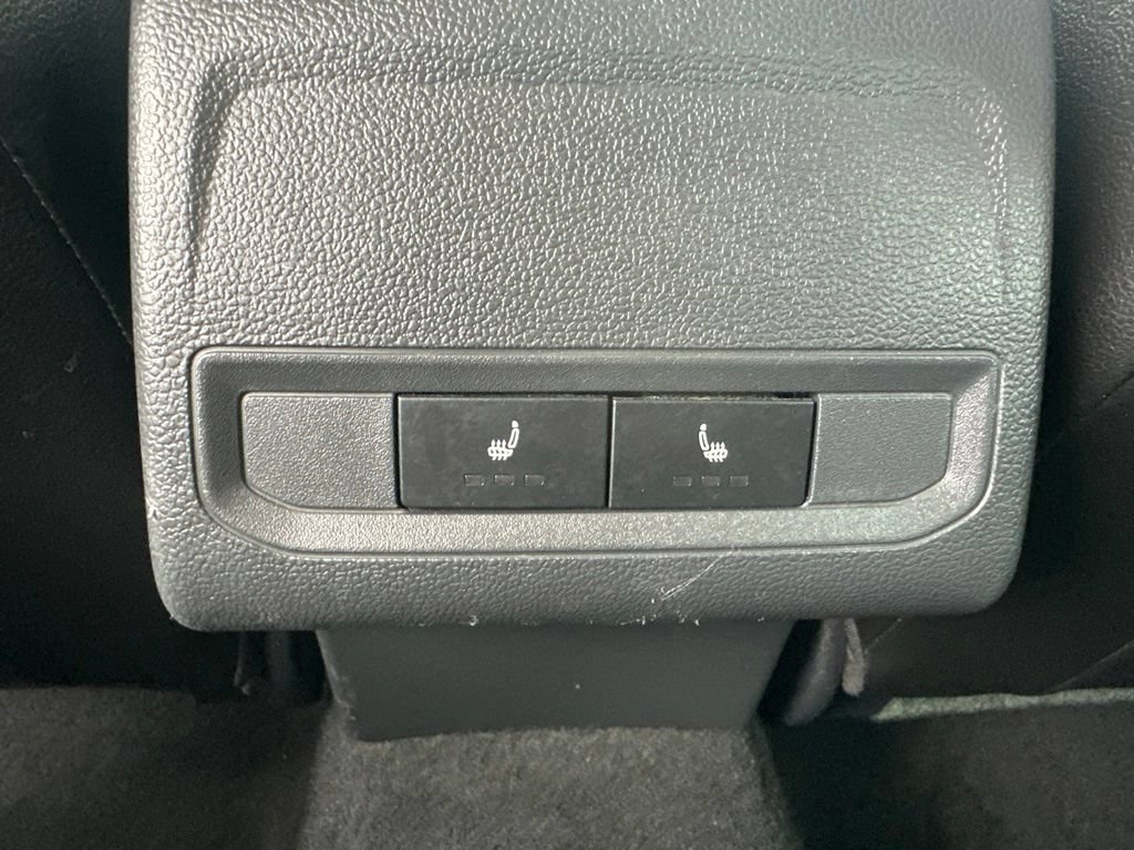 Used 2025 Volkswagen Jetta SEL FWD image 14