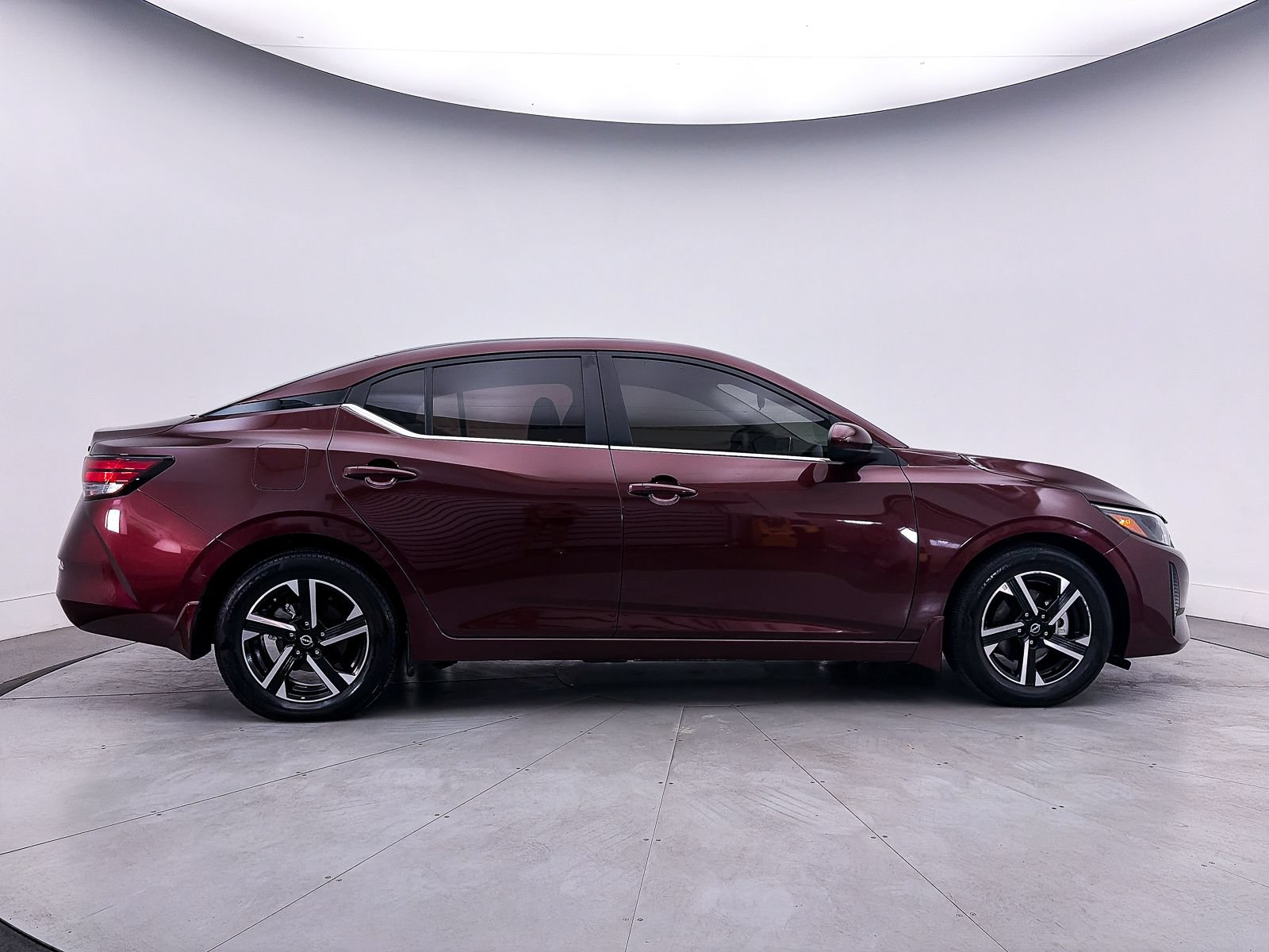 Used 2024 Nissan Sentra SV FWD image 36