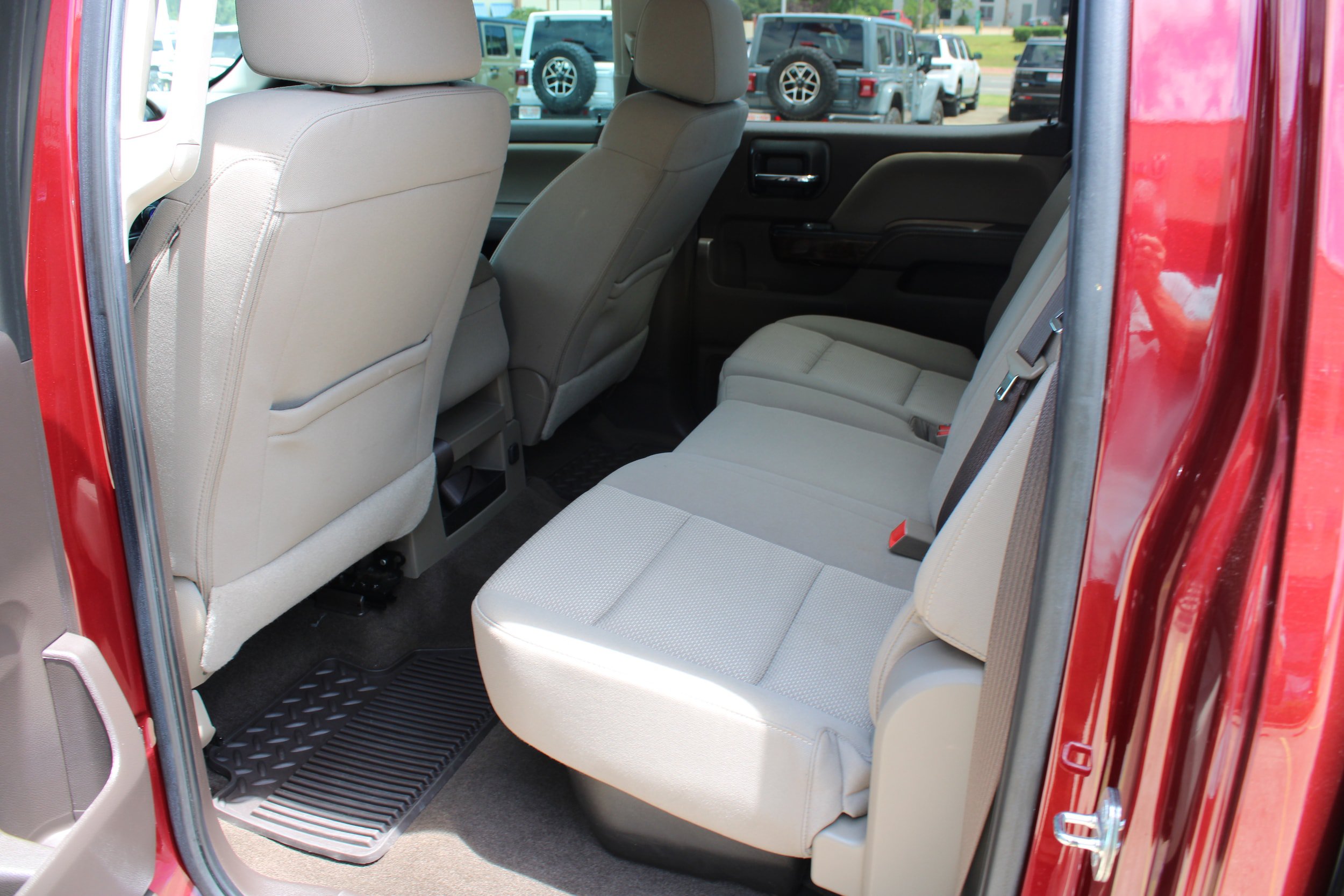 Used 2017 Chevrolet Silverado 1500 LT w/ Texas Edition RWD image 19