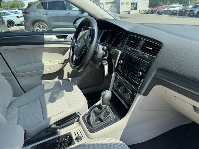 Used 2019 Volkswagen Golf S FWD image 26