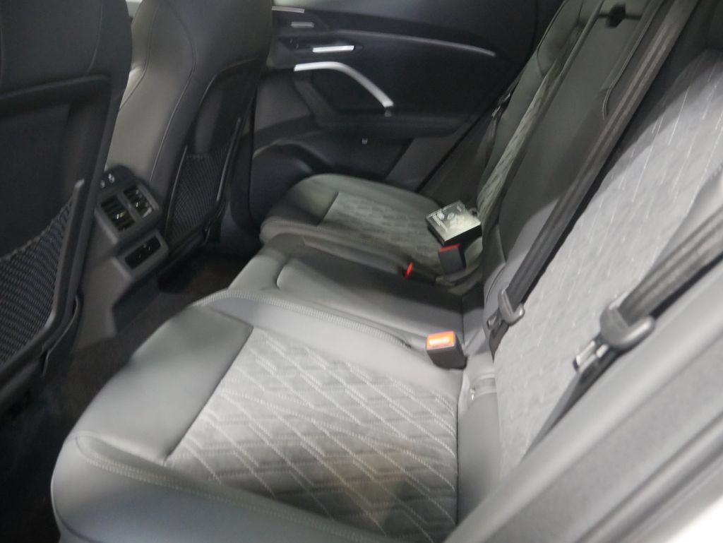 New 2026 Audi SQ5 Premium Plus AWD/4WD image 19