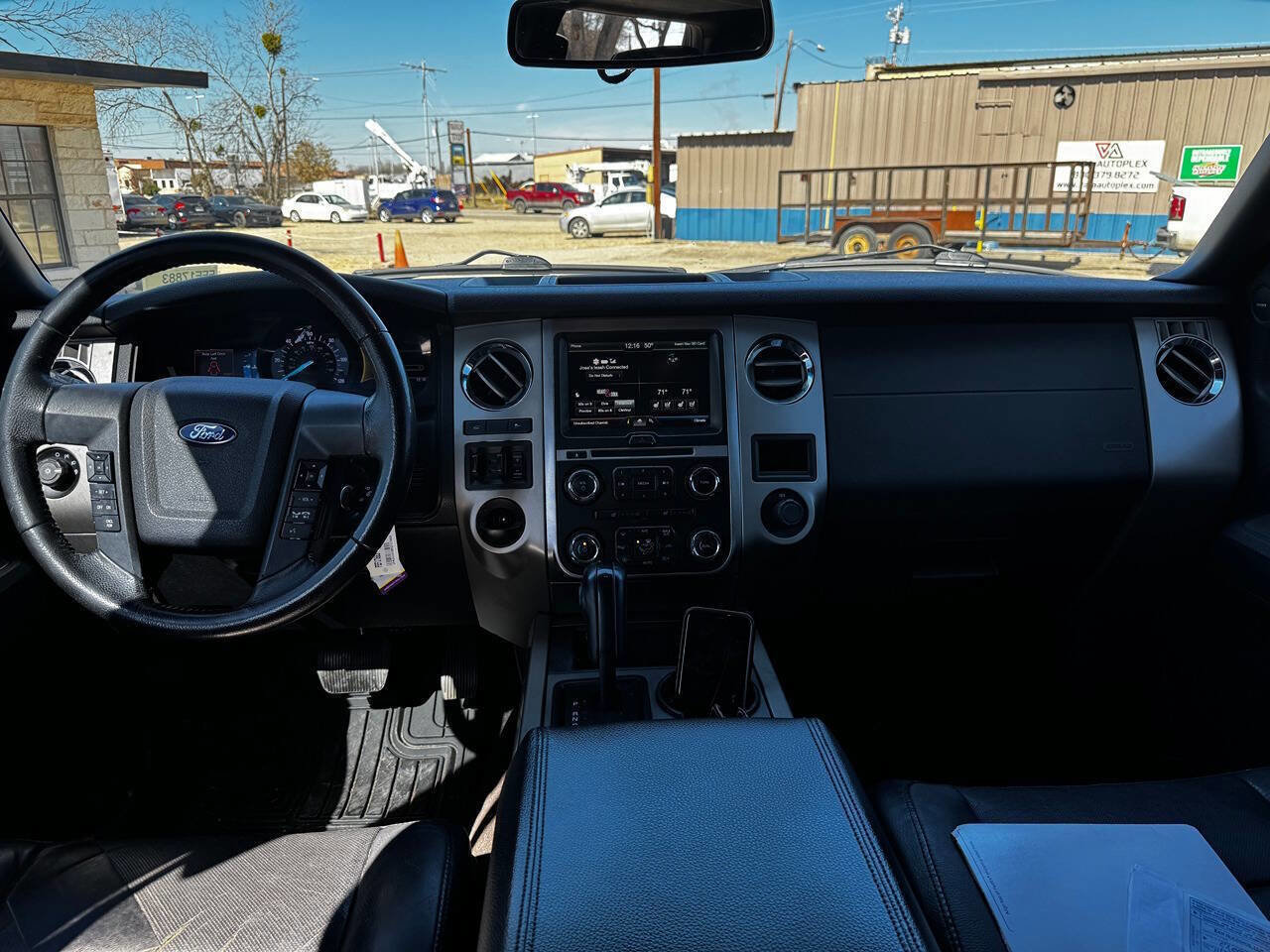 Used 2015 Ford Expedition XLT w/ Equipment Group 202A image 17