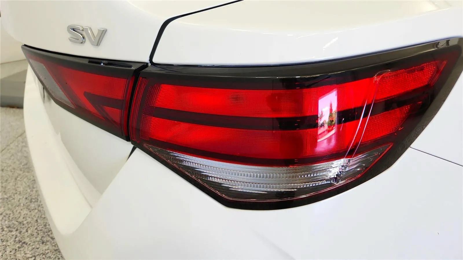 Used 2024 Nissan Sentra SV FWD image 15