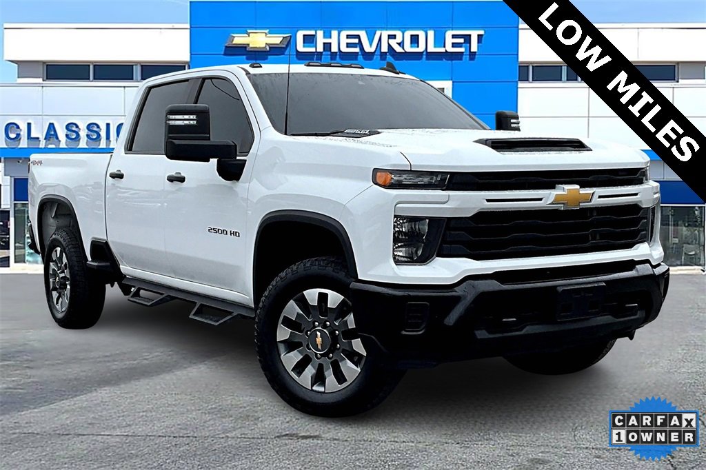 Used 2024 Chevrolet Silverado 2500 Custom w/ Custom Value Package