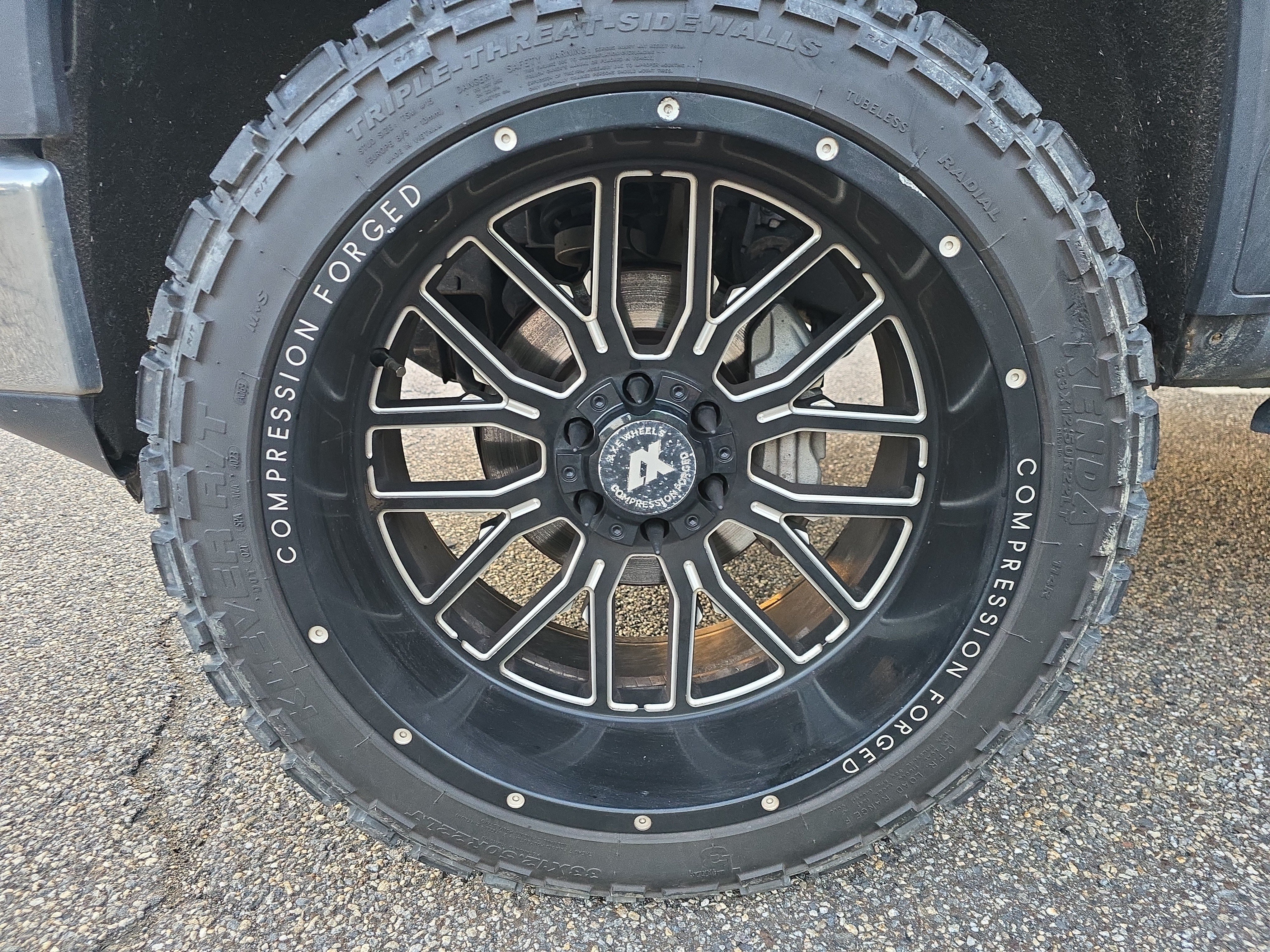 Used 2019 GMC Sierra 1500 SLT w/ SLT Premium Plus Package AWD/4WD image 11